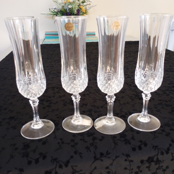 SOLD - Picture 3 of 4